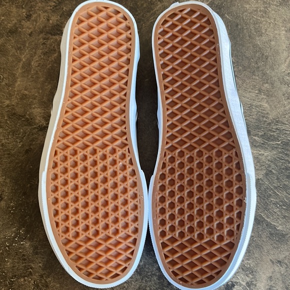 Flamin Hot Cheetos Vans - Picture 4 of 5